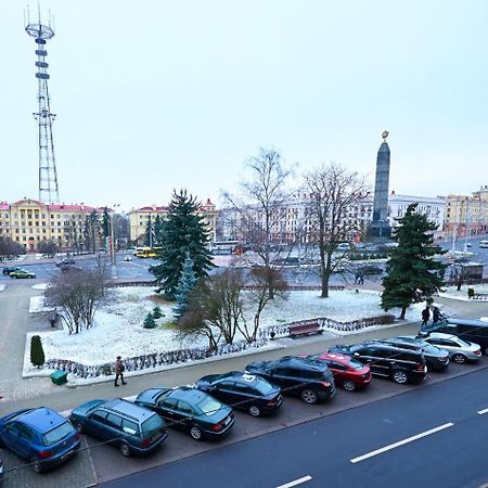 So Fashionable Apartment In The Heart Of Minsk Exterior photo