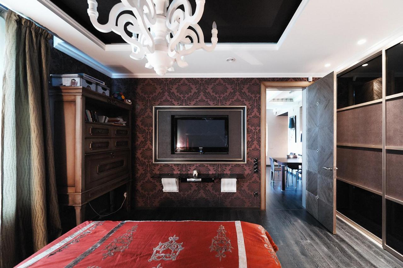 So Fashionable Apartment In The Heart Of Minsk Exterior photo